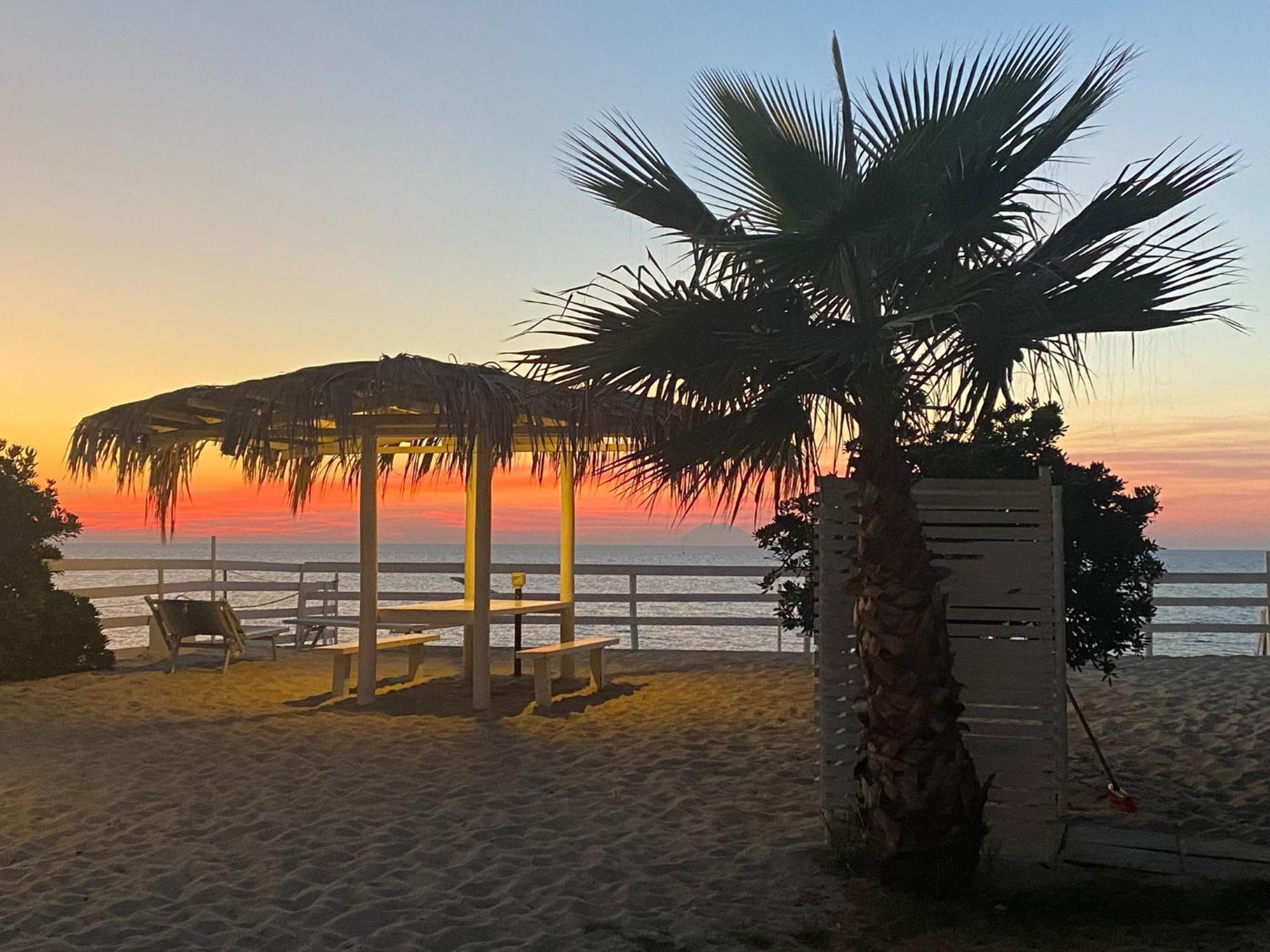 Villetta Sul Mare Капо Ватикано Екстериор снимка