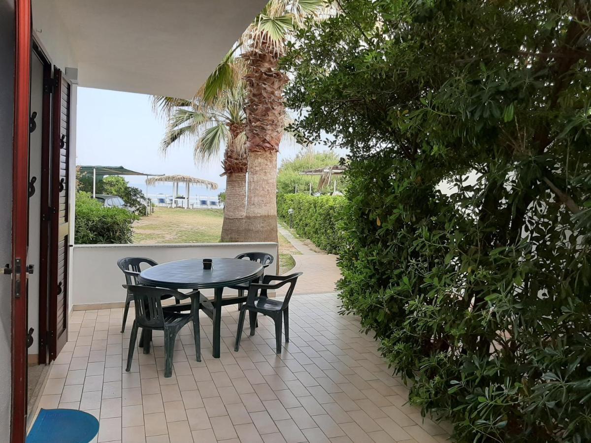Villetta Sul Mare Капо Ватикано Екстериор снимка